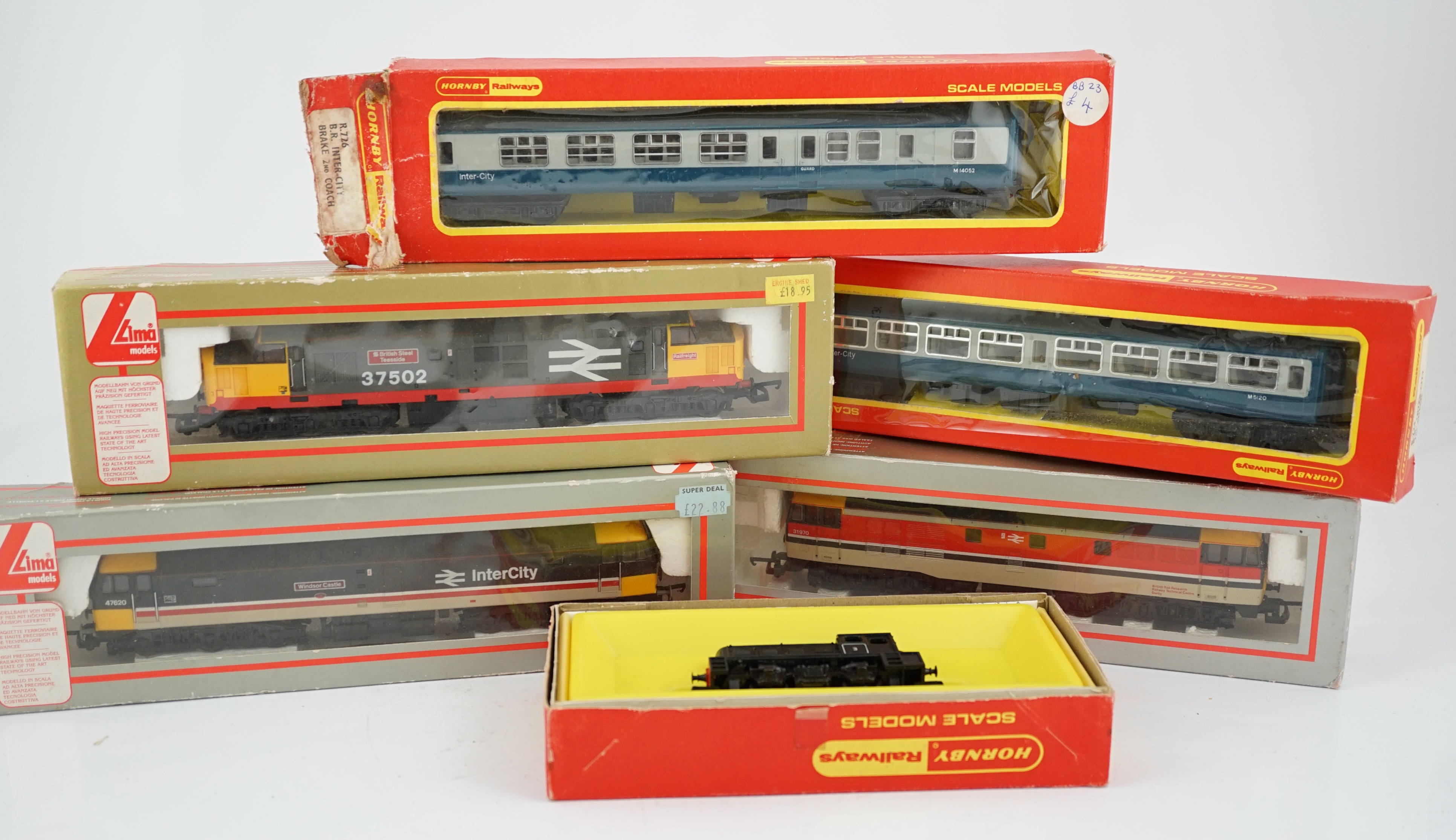 Fifteen 00 gauge model railway items by Hornby Railways, Lima, etc. including six locomotives; a BR Class 37 diesel locomotive, a Class 31 diesel locomotive, an 0-6-0T locomotive, etc. together with six Inter-city bogie